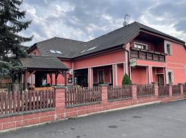 Hotel kuvat: Penzion U Krbu