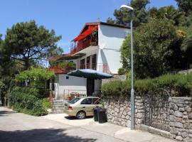 Apartments by the sea Mali Losinj (Losinj) - 2493, hotel din Mali Lošinj