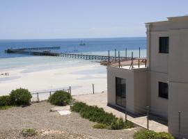 Cliff House Beachfront Villas, Hotel in Moonta