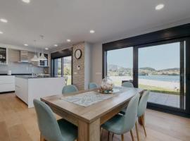 Hotel fotoğraf: Casa nueva con piscina y vistas al mar