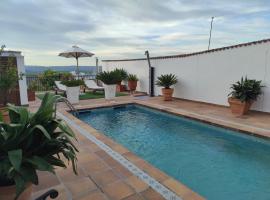 Hotelfotos: Encantadora casa con piscina privada y vistas panorámicas