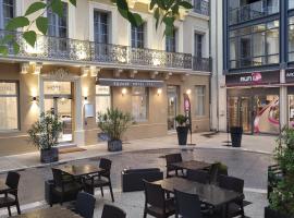 SQUARE HOTEL, hotell sihtkohas Nîmes