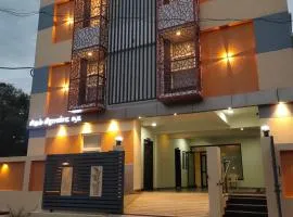 Hotel Rhythm Grand Suite, hotel i Tiruchirappalli