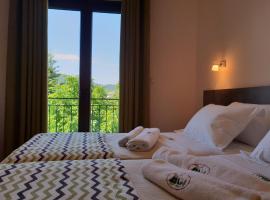 Foto di Hotel: Mondeus Inn Luxury