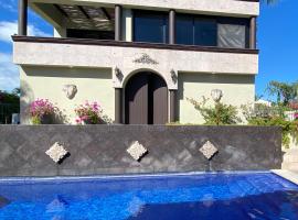 Zdjęcie hotelu: Spectacular Vacation Home Ocean View Walk to Beach