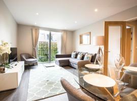 Hotel Photo: Urban Living's - The Wren Beautiful City Centre Apartment with Parking