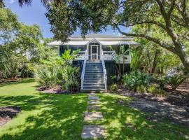 Hotel Photo: Sullivan's Island Serenity