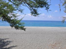 Fotos de Hotel: Appartamento sul mare