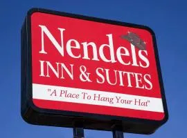 Nendels Inn & Suites Dodge City Airport、ドッジシティのホテル