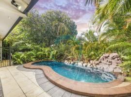 Foto do Hotel: ZEN TREETOPS - Boutique 2-BR Apt w/ Private Pool