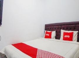 होटल की एक तस्वीर: SUPER OYO 91627 Wika Wiki Homestay