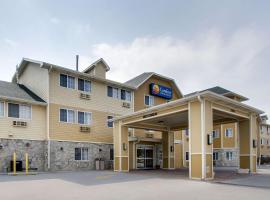 होटल की एक तस्वीर: Comfort Inn & Suites Bellevue - Omaha Offutt AFB