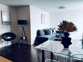 A picture of the hotel: 2 Bedroom Penthouse Birmingham