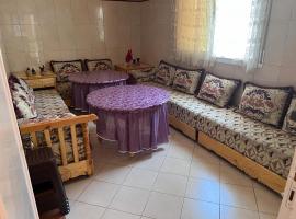 Hotel kuvat: 2 Zimmer Wohnung Corniche Nador Sidi Ali- am Meer & Wifi