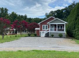 Fotos de Hotel: The Farmhouse at Wolfehaven