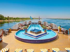 Foto di Hotel: Sonesta St George Nile Cruise - Aswan to Luxor 3 Nights from Friday to Monday