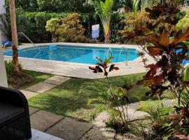 Amaryl The Dream St Lawrence Gap 2BR condo with pool, hotel em Christ Church