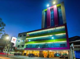 Swiss-Belcourt Makassar, hotel in Makassar