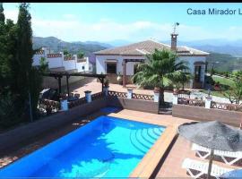 Hotel Photo: Casa Mirador Las claras Con Piscina privada jardin y AireAcodicionado