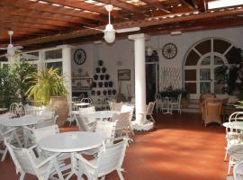 Hotel Villa Augustus, hotel v Lipari