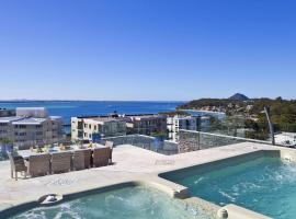 Penthouse Palace - Private Heated Pool and Spa, hotel en Nelson Bay