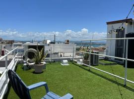 Hotel fotoğraf: KASA Roof Top 6 1 bed 1 bath for 2 Guests AMAZING Views Old San Juan