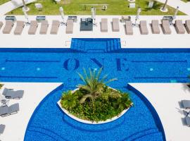 ONE Canal Point, hotel em Upper Land