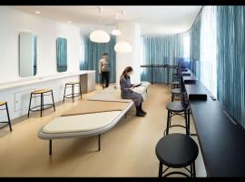 9h nine hours Ningyocho, hotel v Tokiju