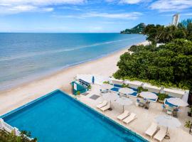 होटल की एक तस्वीर: The Rock Hua Hin Beachfront Spa Resort - SHA Plus