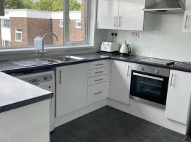 Hotel Photo: Cozy Flat 15 Mins from City Centre with Parking