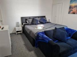 Hotel Photo: Self contained studio in Chorley by Lancashire Holiday Lets