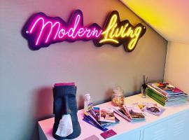 Hotel Photo: Modern Living