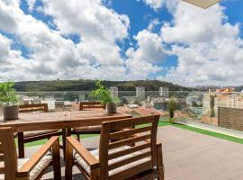 酒店照片: Fabulous Terrace over Monsanto by Innkeeper