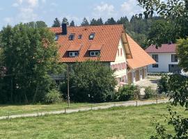 Ferienhof Weber Nieratz, hotel in Wangen im Allgäu