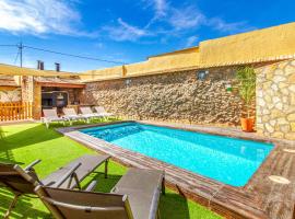 Hotel Photo: Stunning Home In Cartagena With Outdoor Swimming Pool, Wifi And 4 Bedrooms