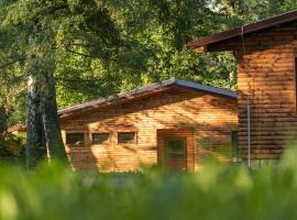 Sruby v areálu Kempy na Seči, hotel en Seč