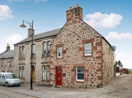 A picture of the hotel: Carse View Cottage