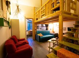 A picture of the hotel: Casa Rosi - Loft tra i monti di Roccaraso