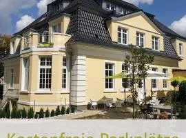 City Hotel ApartM3 am Park, hotel v destinaci Bad Oeynhausen