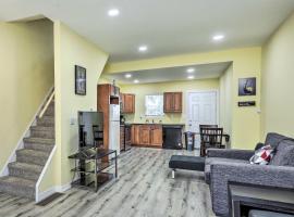 Фотографія готелю: Philly Townhome with Gas Grill about 5 Mi to Dtwn!