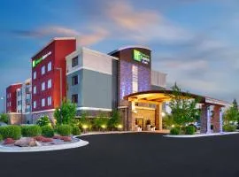 Holiday Inn Express Hotel & Suites Butte, an IHG Hotel, hotel v destinaci Butte