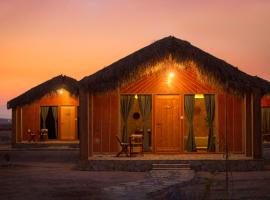 Viesnīca SAMA Ras Al Jinz Ecolodge pilsētā Sūra