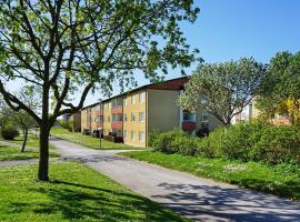 Fotos de Hotel: 6 person holiday home in VISBY