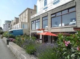 Savoy B&B, hotel di Weston-super-Mare