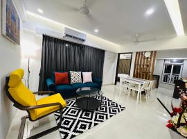Hotel fotografie: 2BR Mumbai theme service apartment for staycation by FLORA STAYS