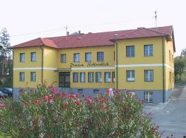 A picture of the hotel: Pension Schlossblick