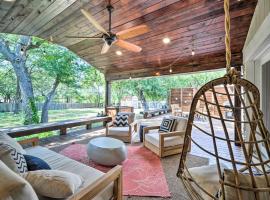 Fotos de Hotel: Updated Buda Home and Fire Pit, 15 Mi to Austin