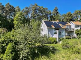 Хотел снимка: Architect-designed house in Jarna with fantastic views