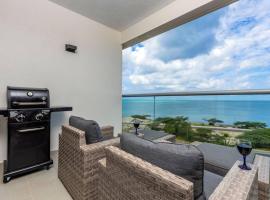 Palm-Eagle Beach में, होटल Breath Taking Beach Front Views Condo Eagle Beach