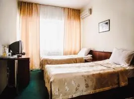 Yuzhnaya Hotel